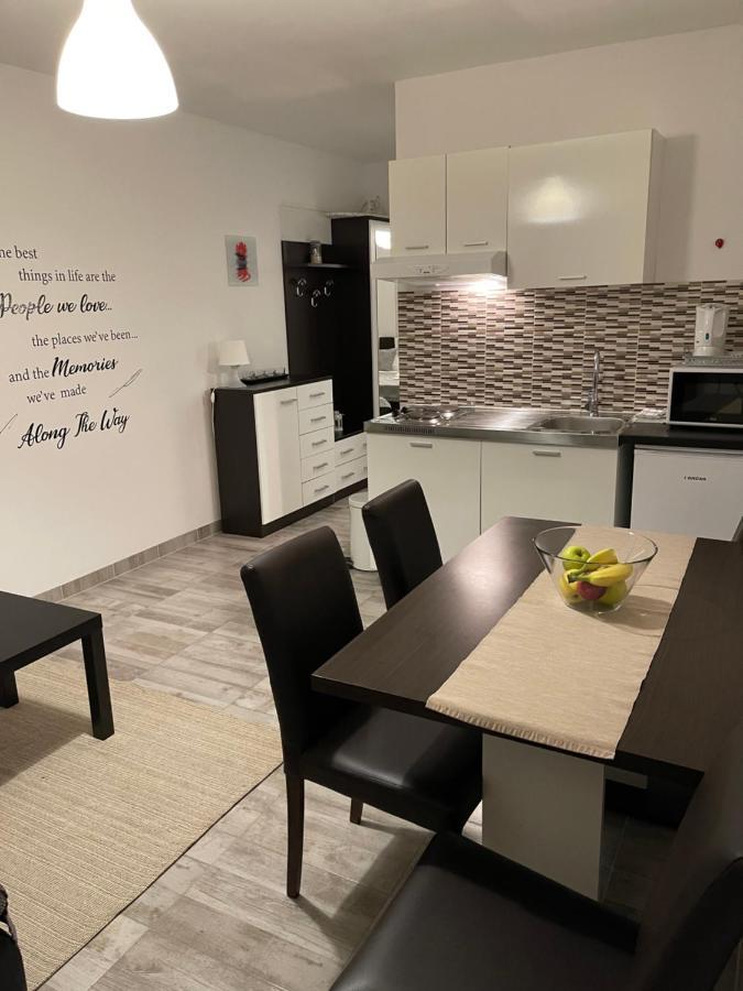 Apartments Antisa Baška Voda Exteriör bild
